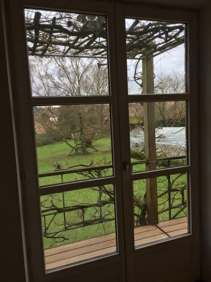 Bed and Breakfast Le Jardin Des Sources La Hulpe Exterior foto